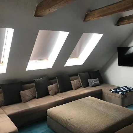 Skipper 6 Personen 3 Schlafzimmer Tierfrei Tating