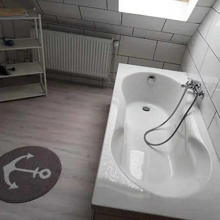 Skipper 6 Personen 3 Schlafzimmer Tierfrei Apartment Tating
